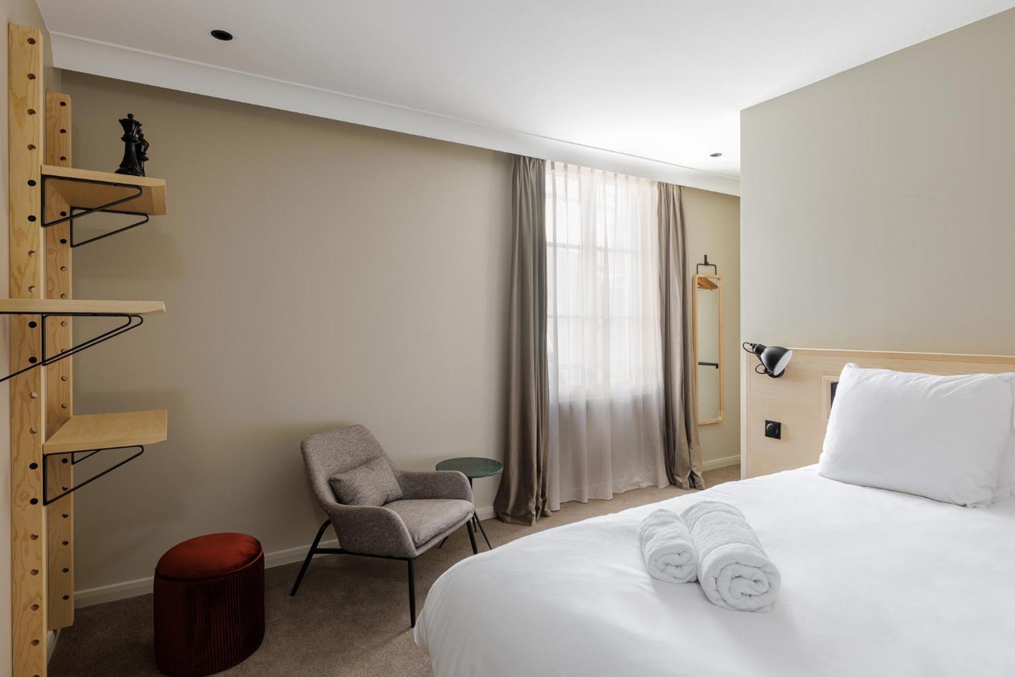 Hotel Des Sept - Entree Autonome, Reception En Ligne - Encore Mieux Orléans Kültér fotó